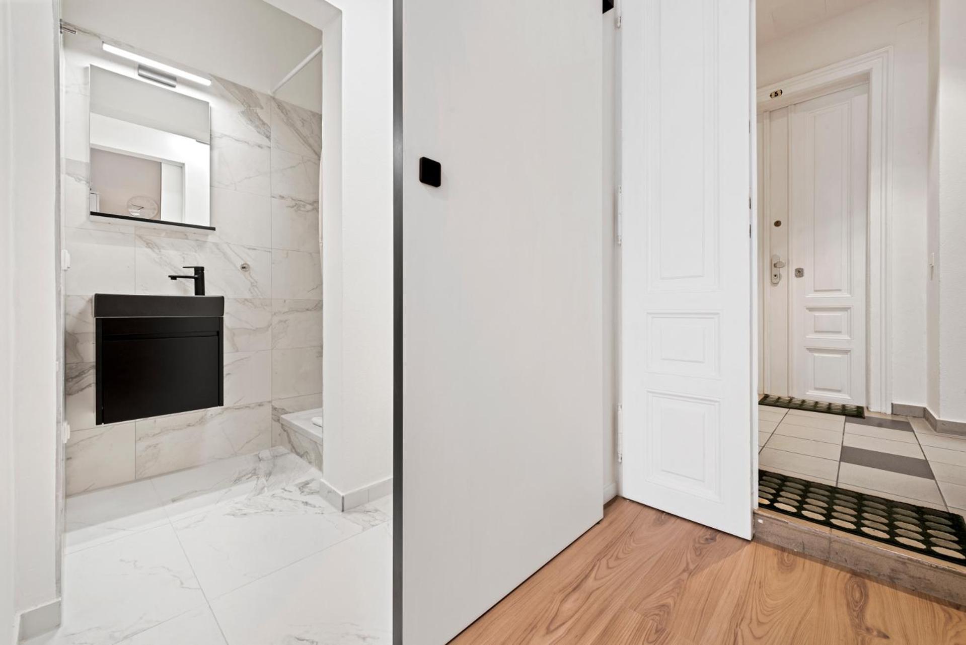 Cozy City Apartment - 15 Min To City-Centre - Contactless 24H Check-In Vienna Luaran gambar