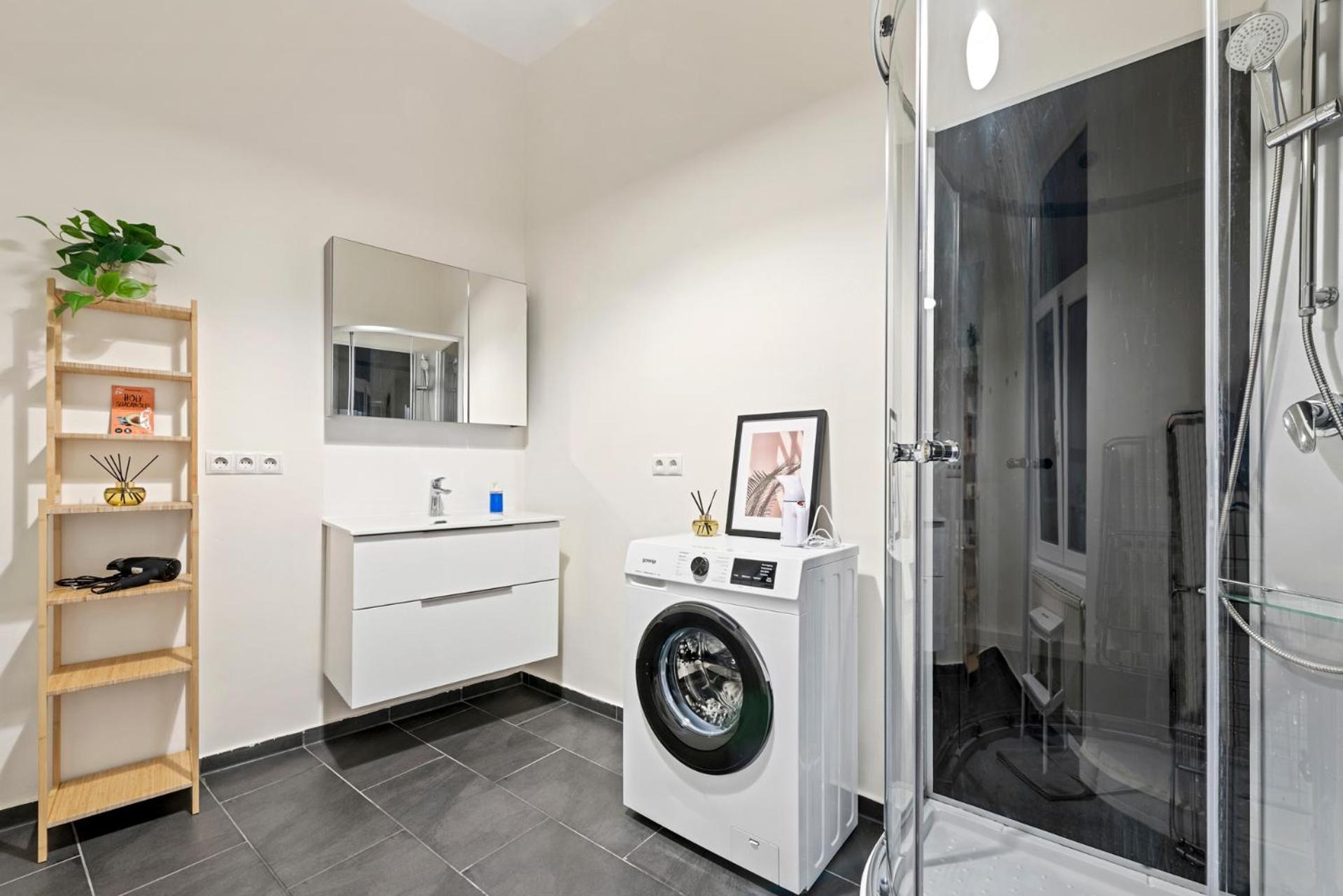 Cozy City Apartment - 15 Min To City-Centre - Contactless 24H Check-In Vienna Luaran gambar